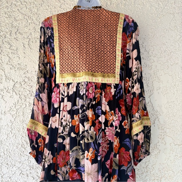 Anthropologie Boho Patchwork Embroidered Blouse Balloon Sleeves size Large - Picture 5 of 10